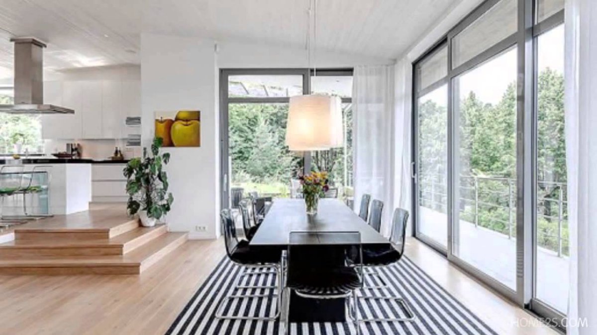 Домик с панорамными окнами