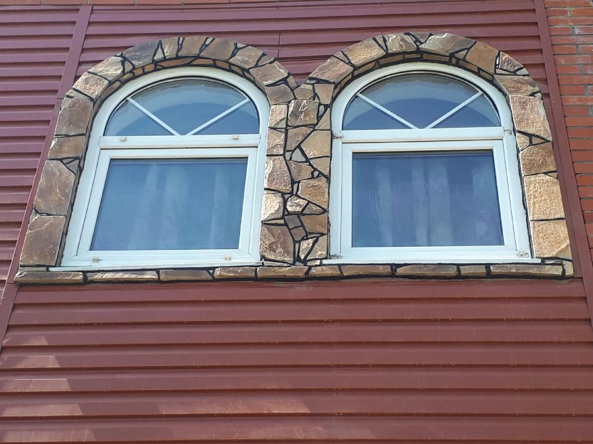 Натуральный камень окна