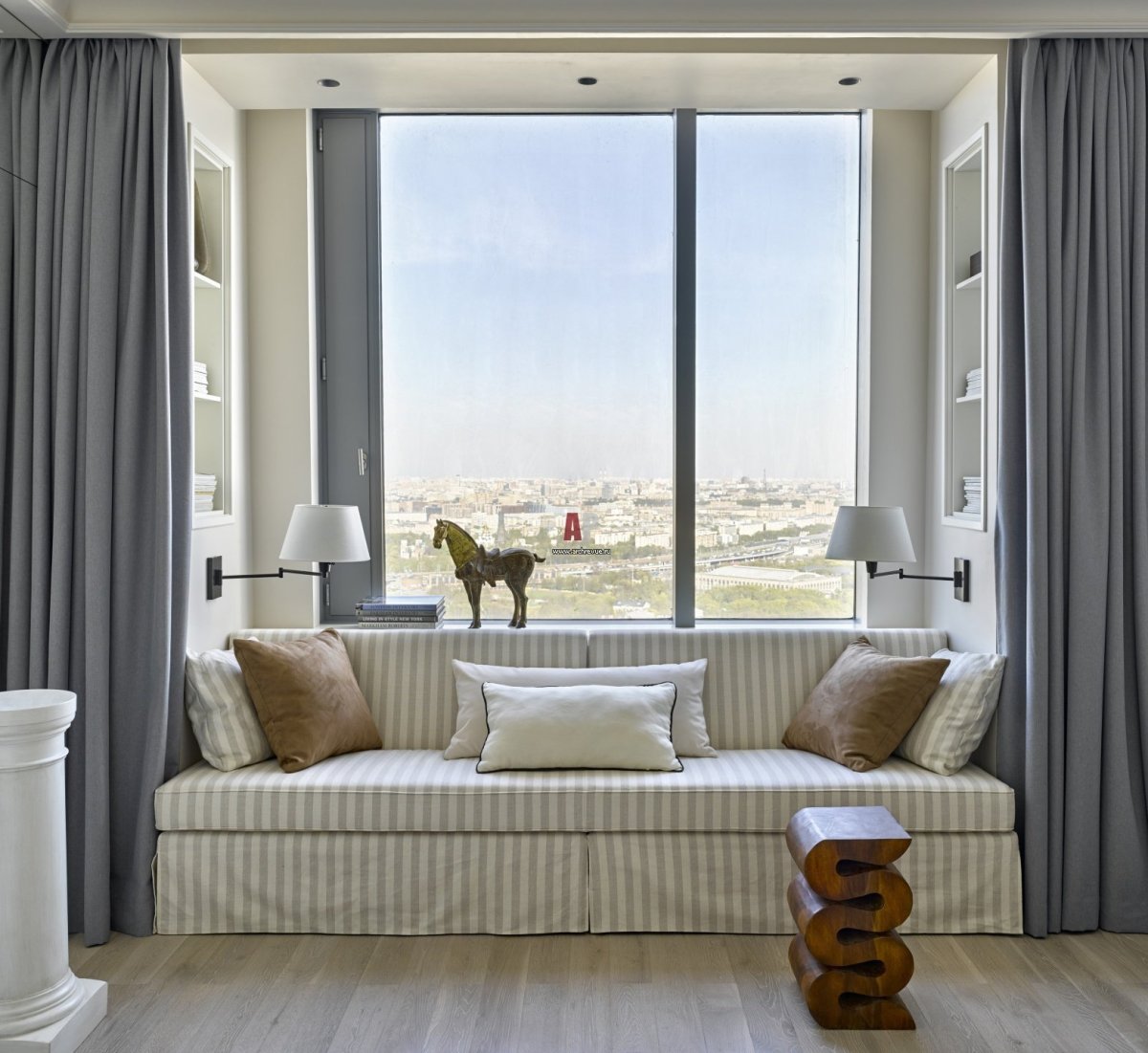 Окно в интерьере