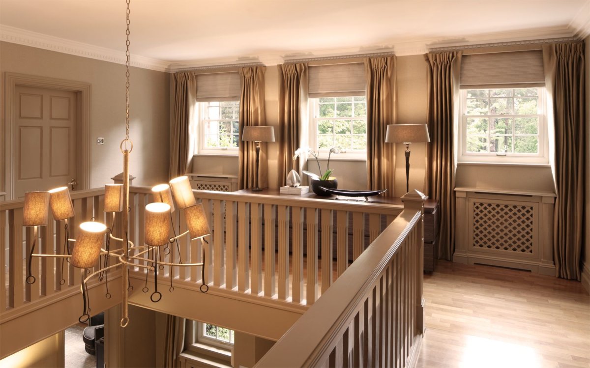 Интерьер над лестницей