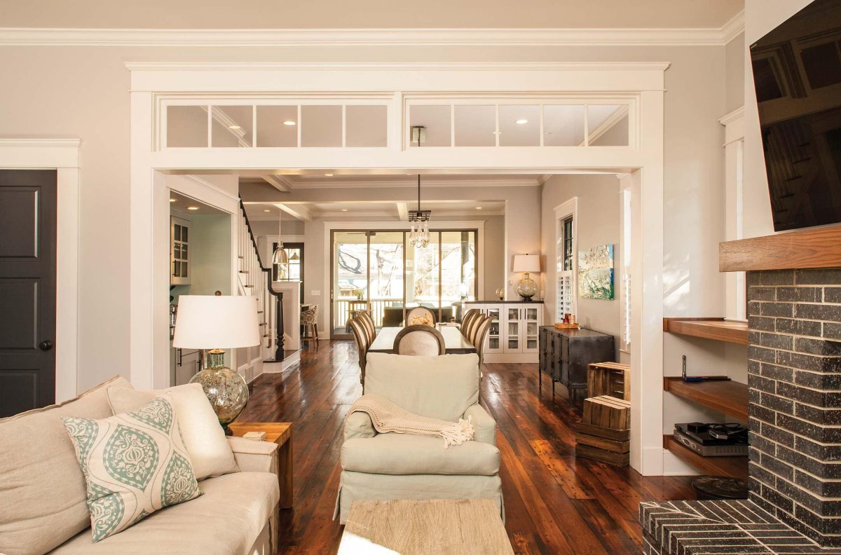 Гостиная с проемом