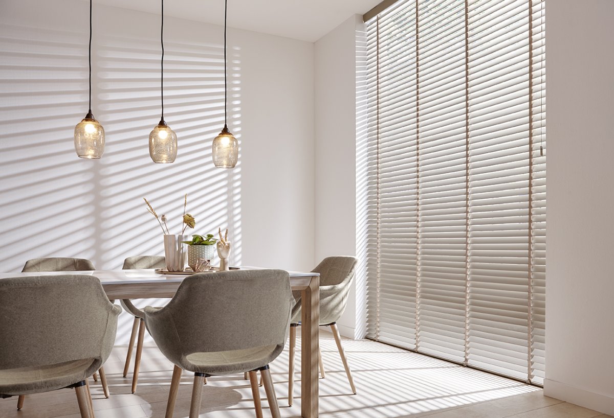 Жалюзи белые