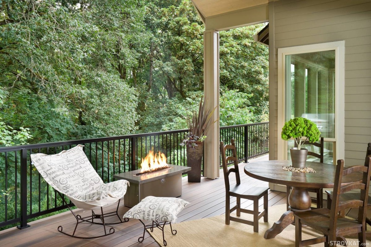 Открытая терраса в английском стиле