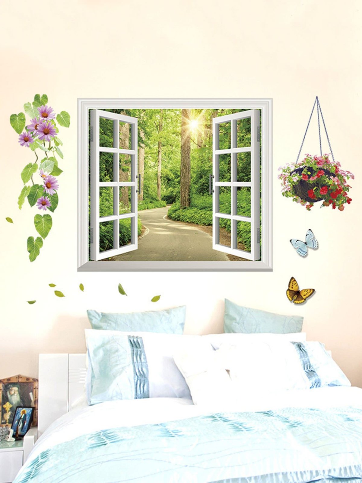 Имитация окна на стене