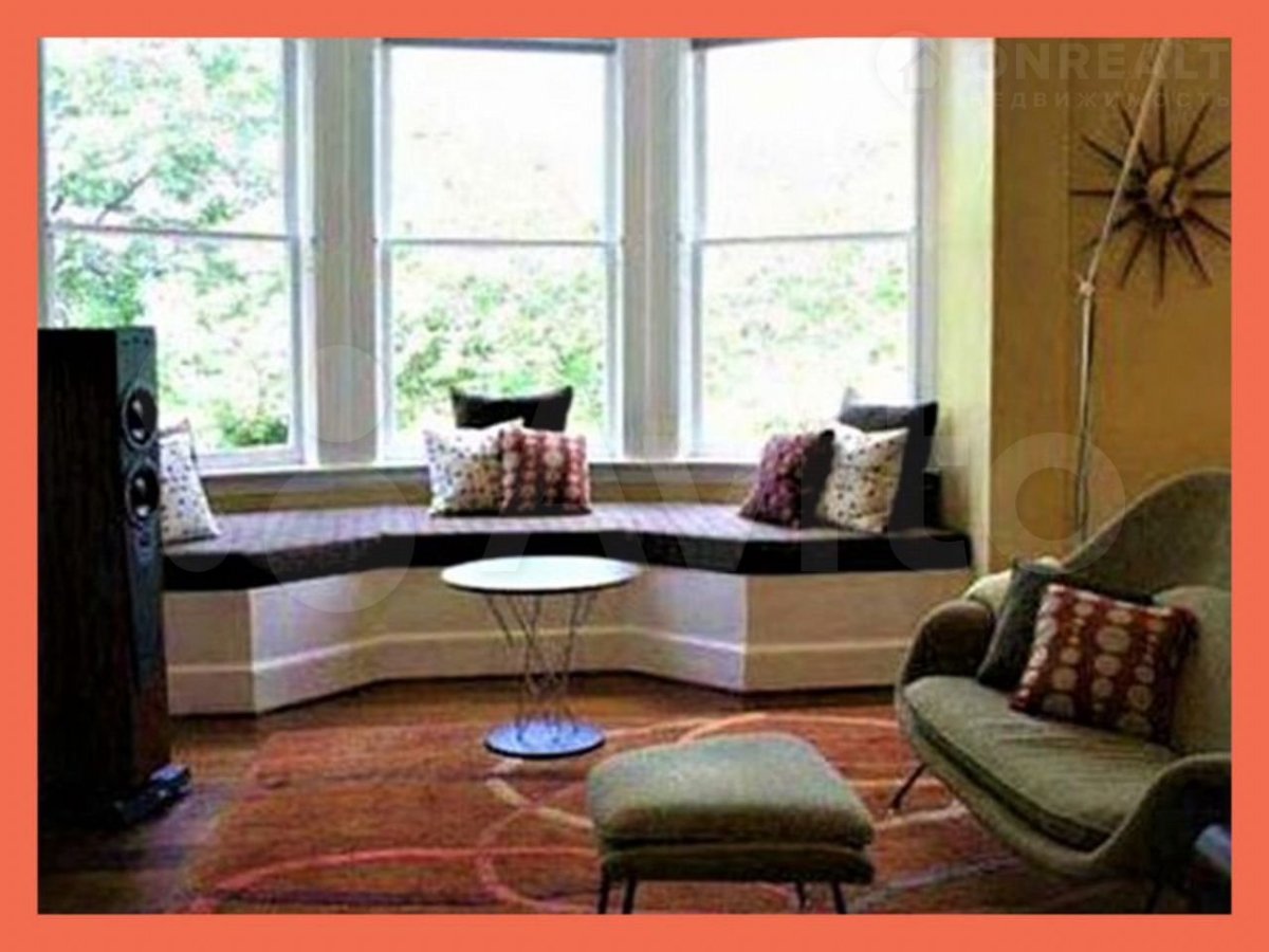 Подоконник диван