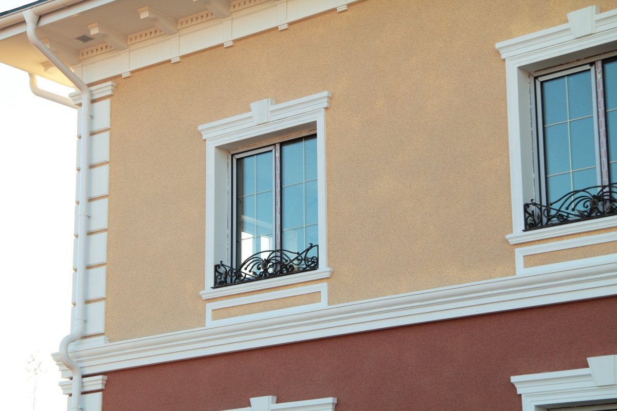 Отделка углов дома декоративным камнем