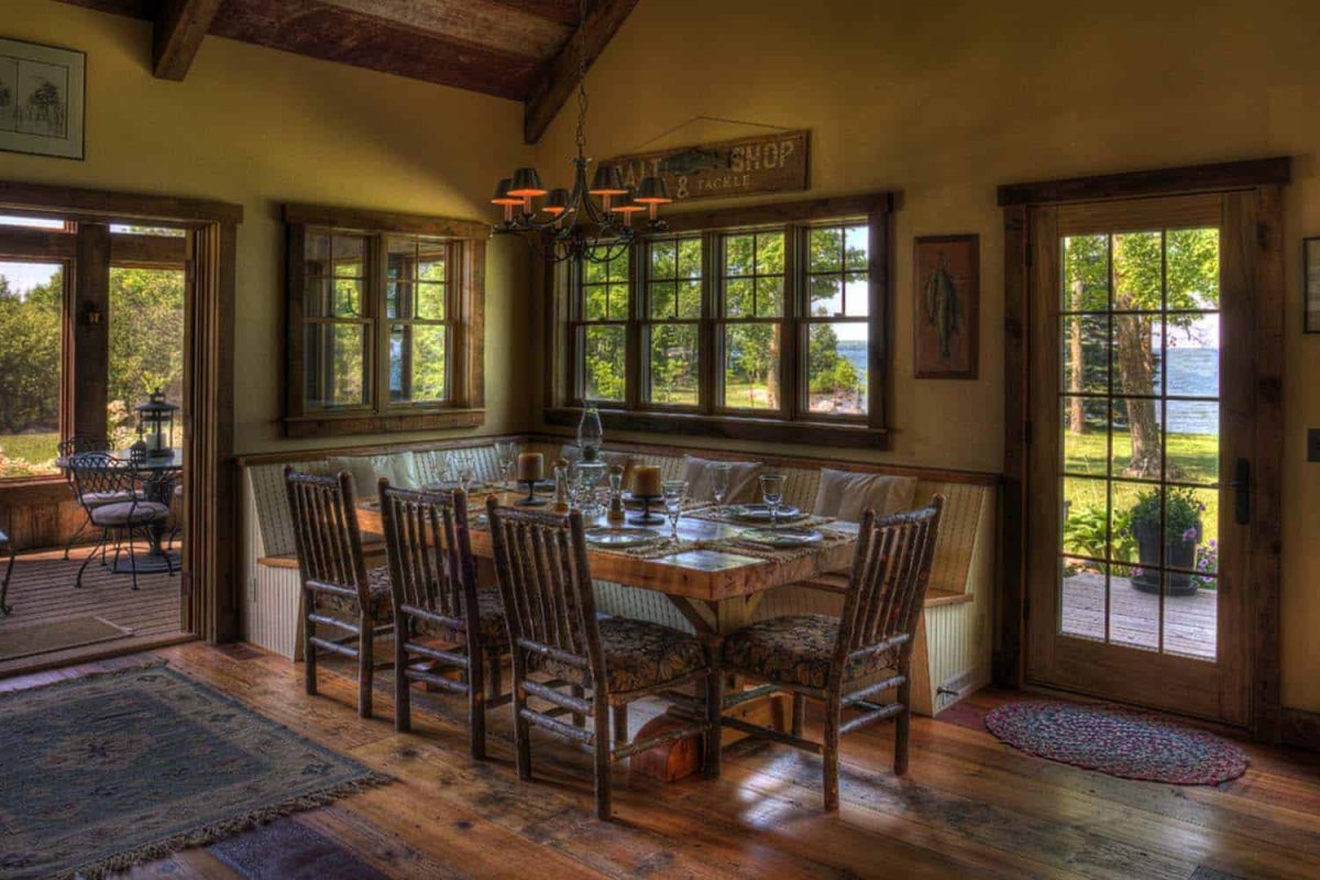 Красивый интерьер деревенского домика