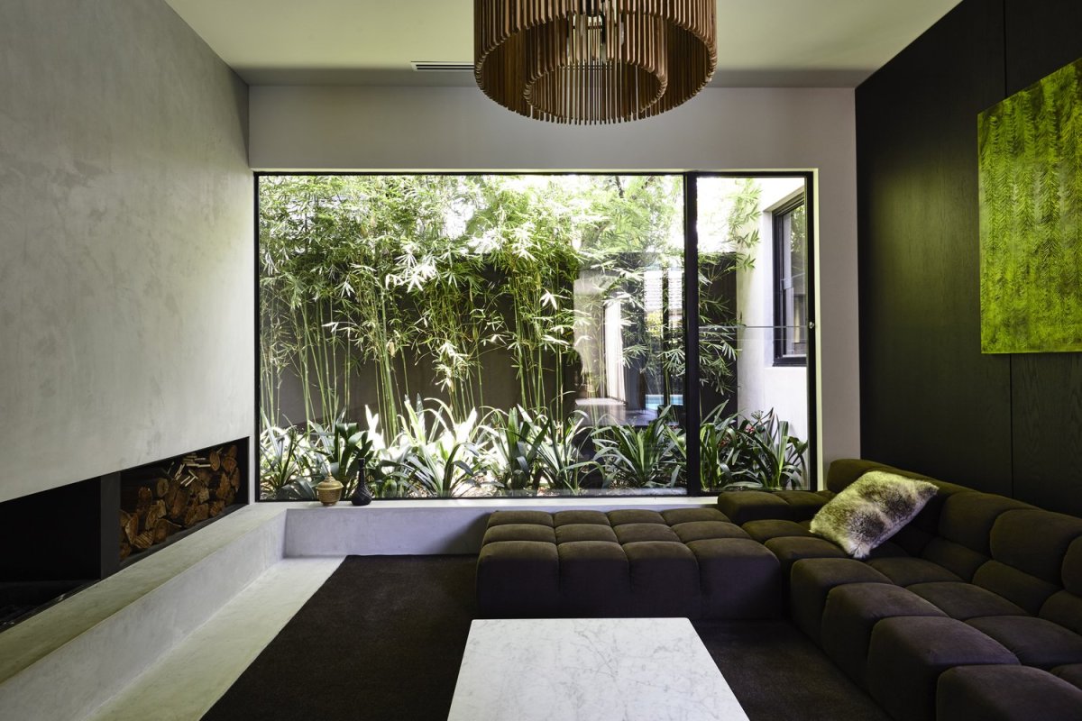 Гостиная комната без окон