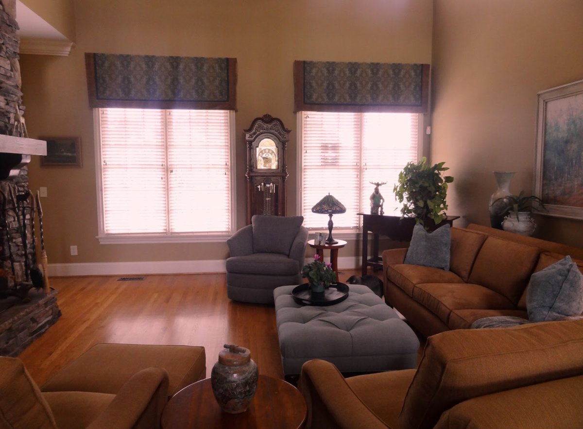 Диван в узкую комнату