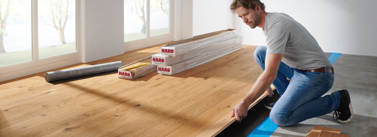 Укладчик паркета из бамбука