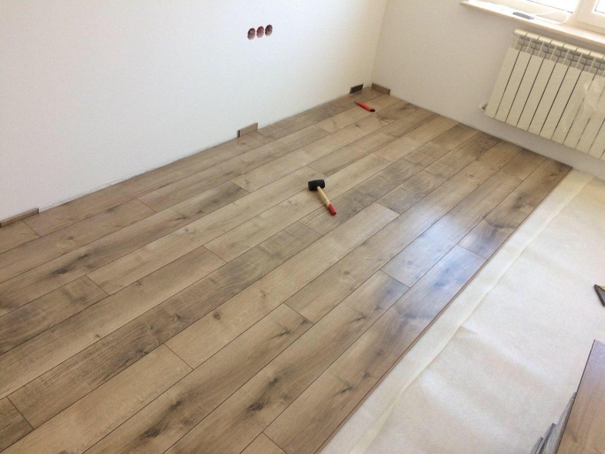 Укладка ламината в коридоре