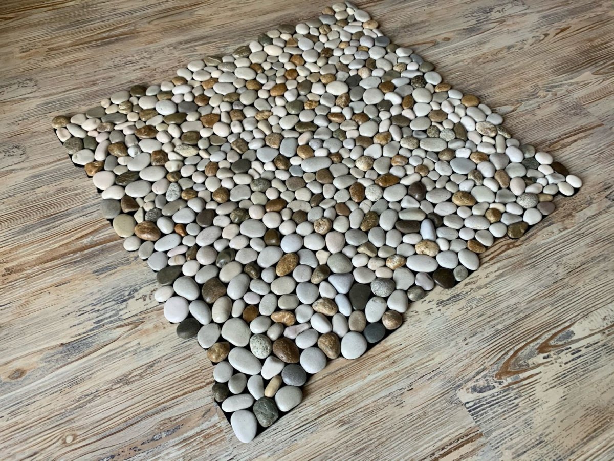 Коврик из гальки для ванной