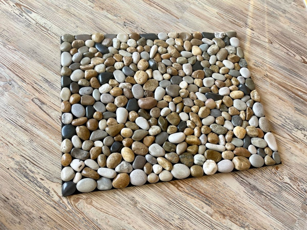 Коврик из гальки