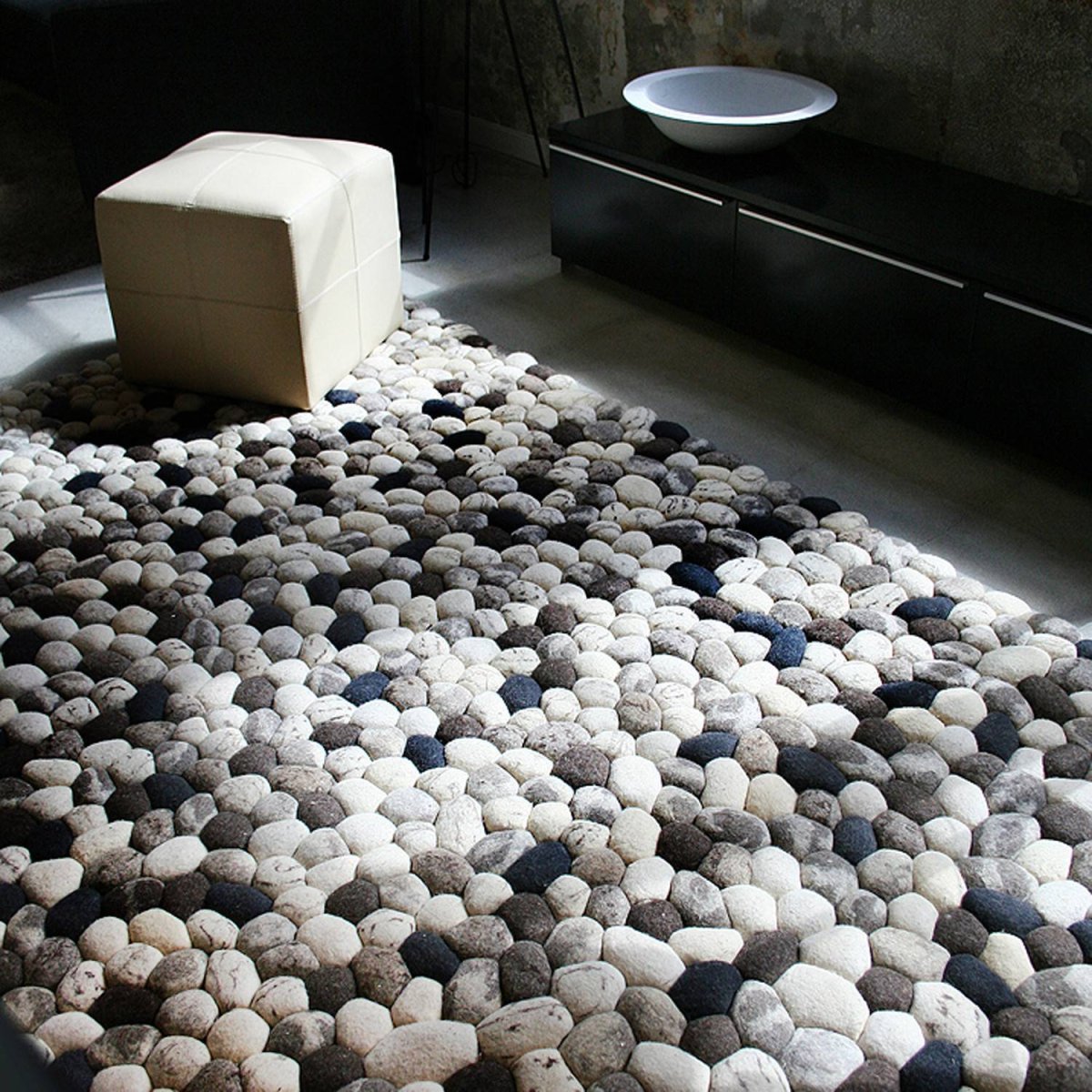 Коврик из гальки