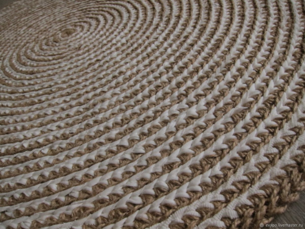 Ковер из джута в интерьере