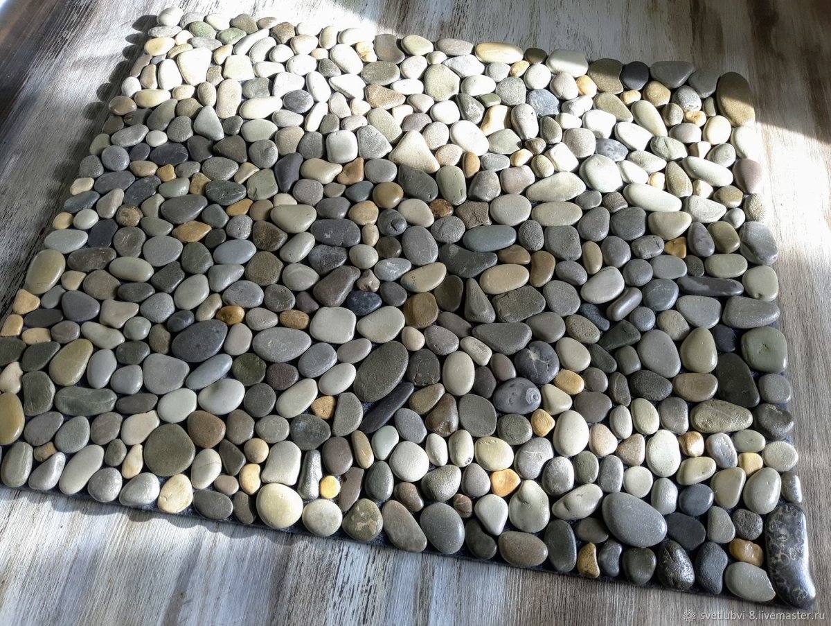 Коврик из мелкой гальки