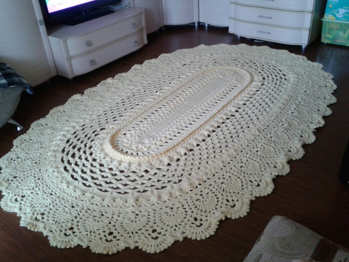 Круглый коврик из полиэфирного шнура