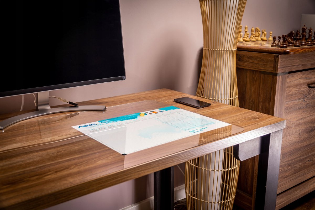 Подкладка на письменный стол