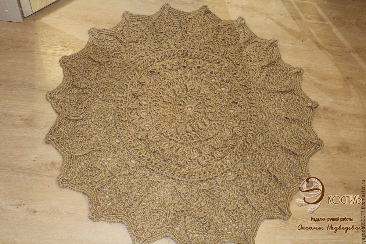 Коврик из джута крючком