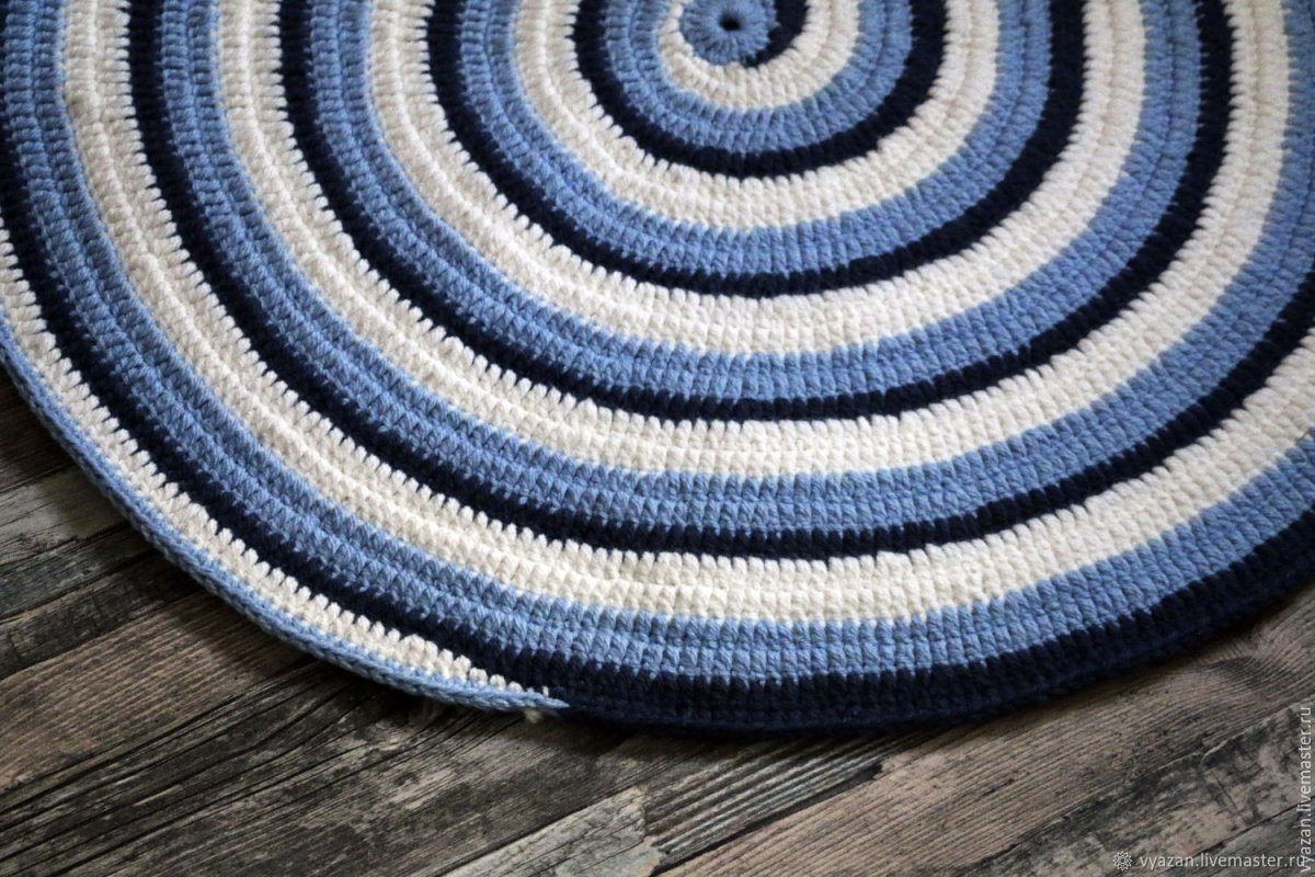 Плетеные коврики из джинсы