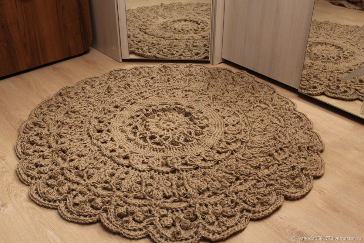 Круглый ковер из джута