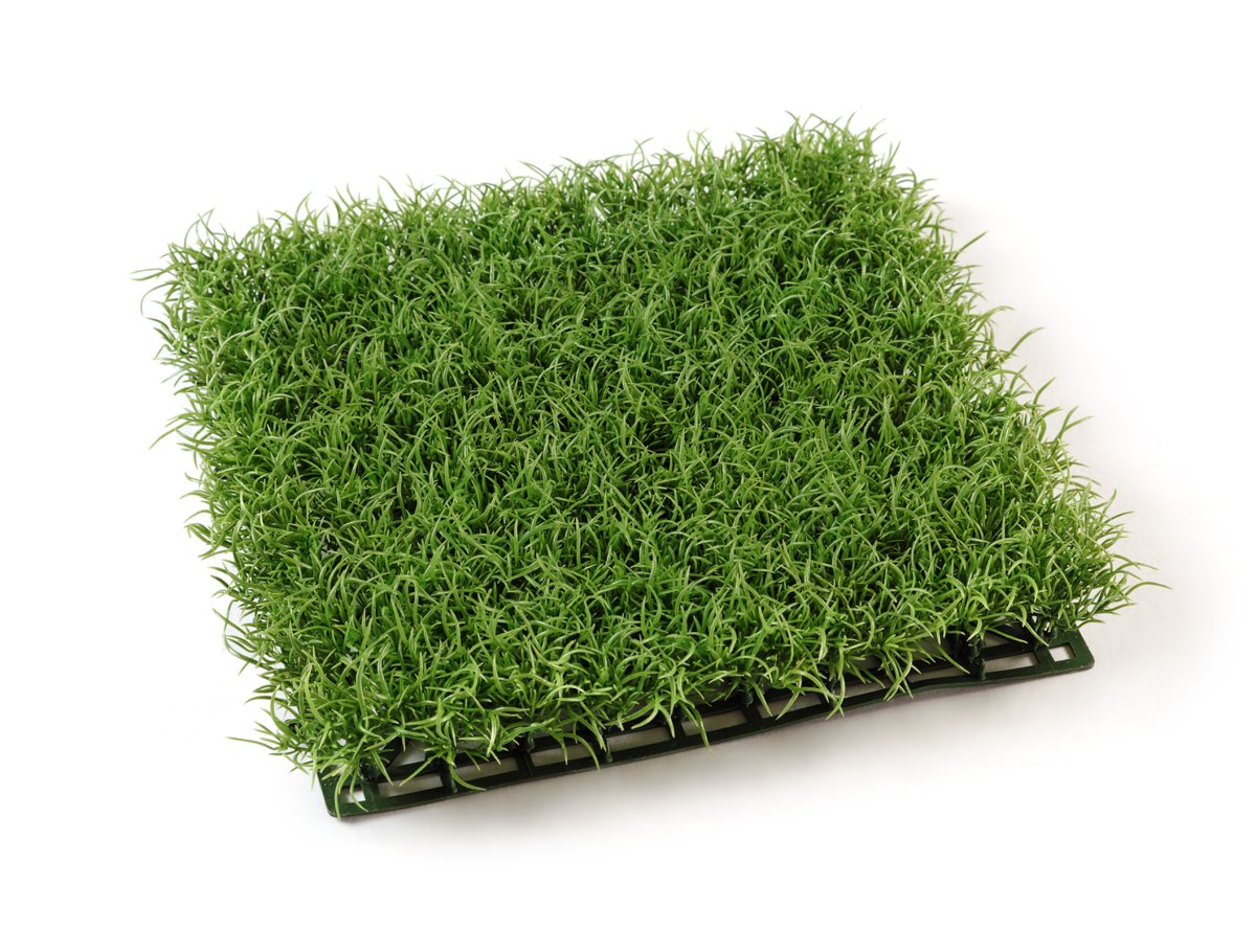 Зеленый газон искусственный