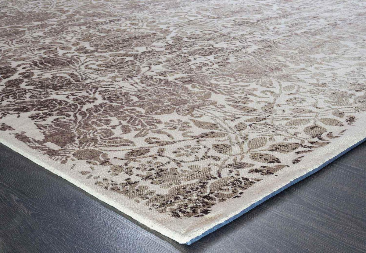 Ковер с шелковой нитью