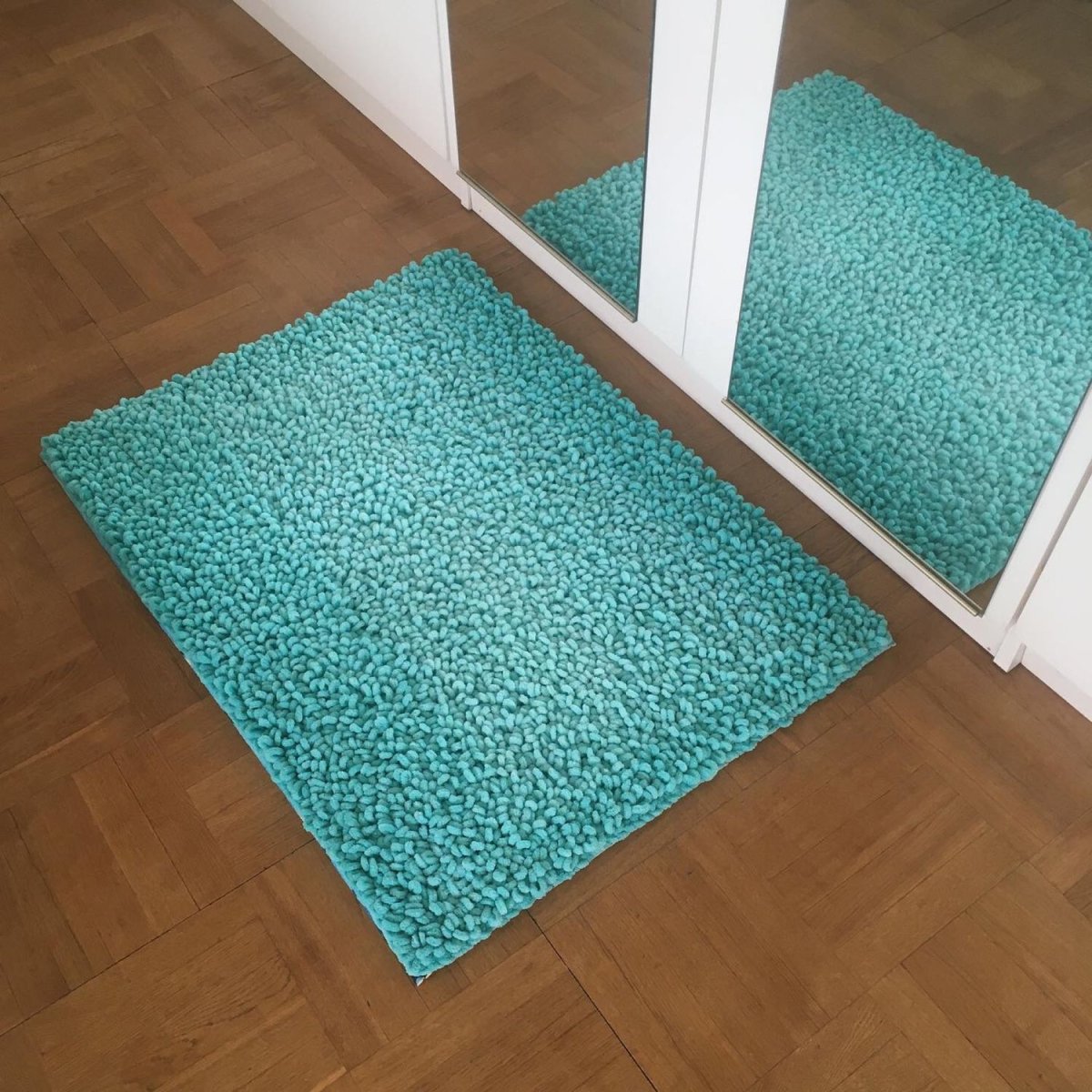 Ковры с бирюзовым оттенком