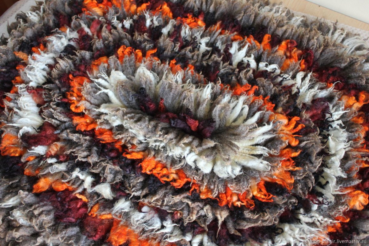 Ковер из шкур норки