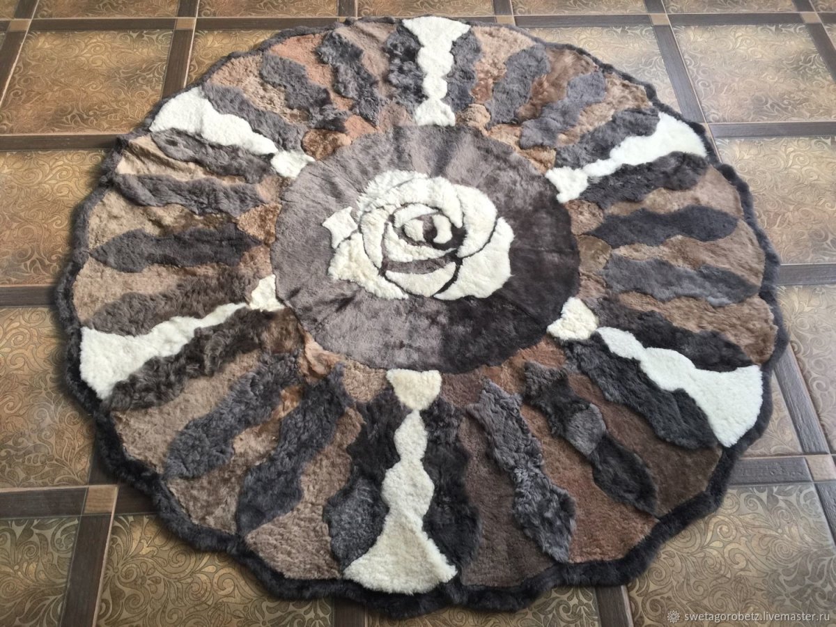 Ковер из овечьей шкуры круглый