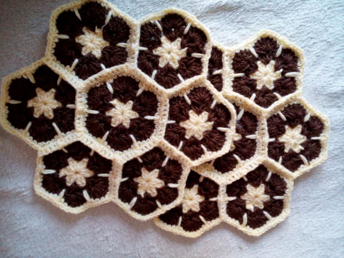 Коврик сидушка Снежинка крючком