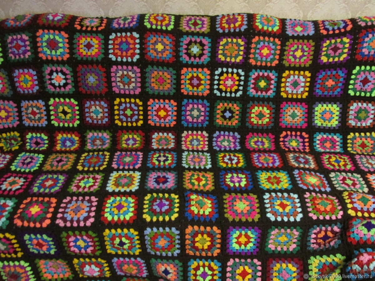 Плед из бабушкиных квадратов