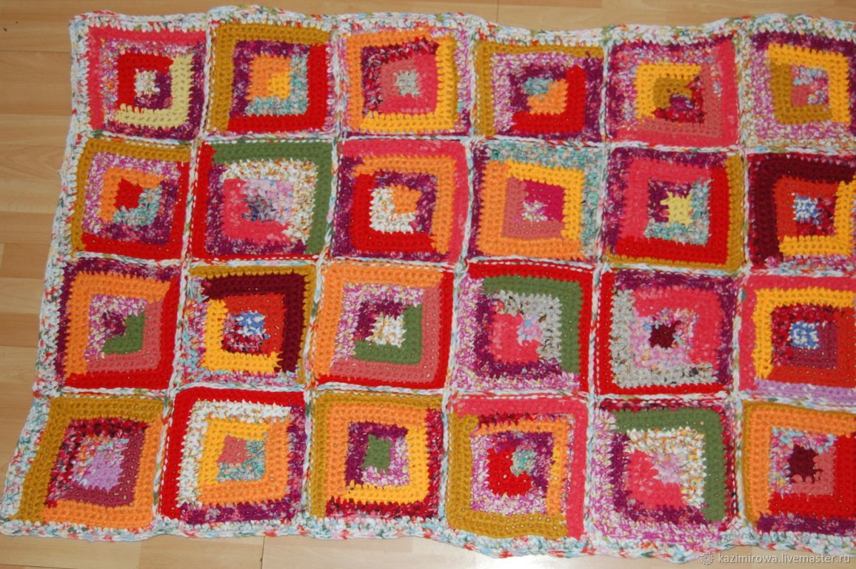 Коврик из квадратиков ткани