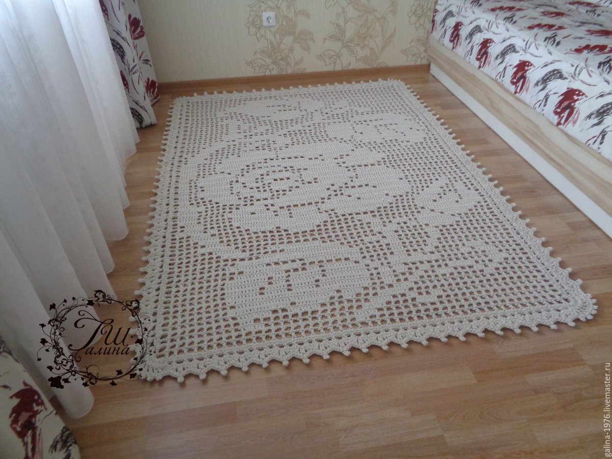 Вязаные прямоугольные ковры