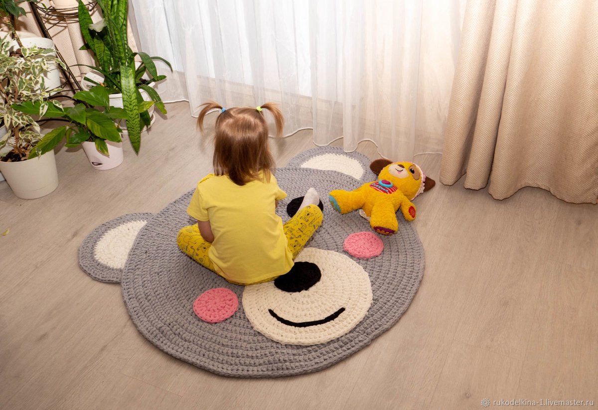 Коврик из трикотажной пряжи