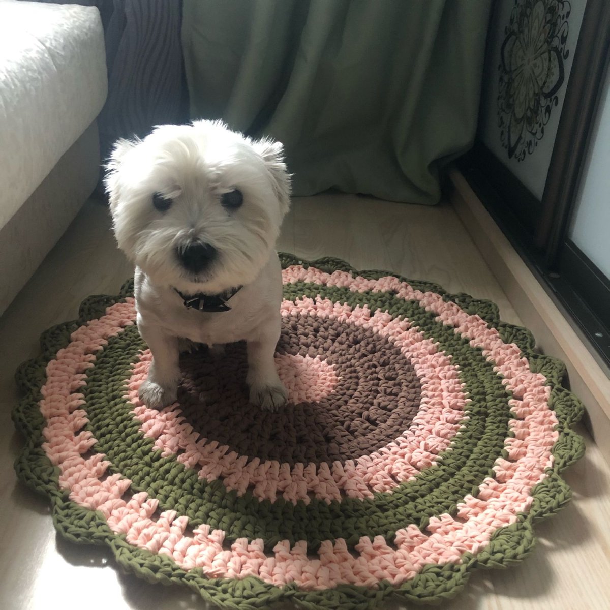 Коврик из трикотажной пряжи