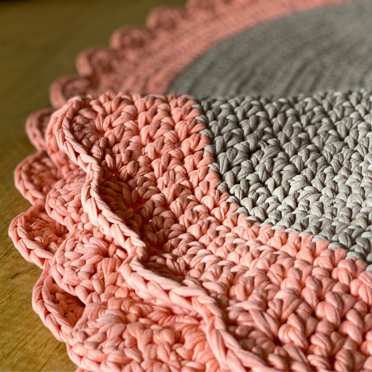 Коврик из трикотажной пряжи