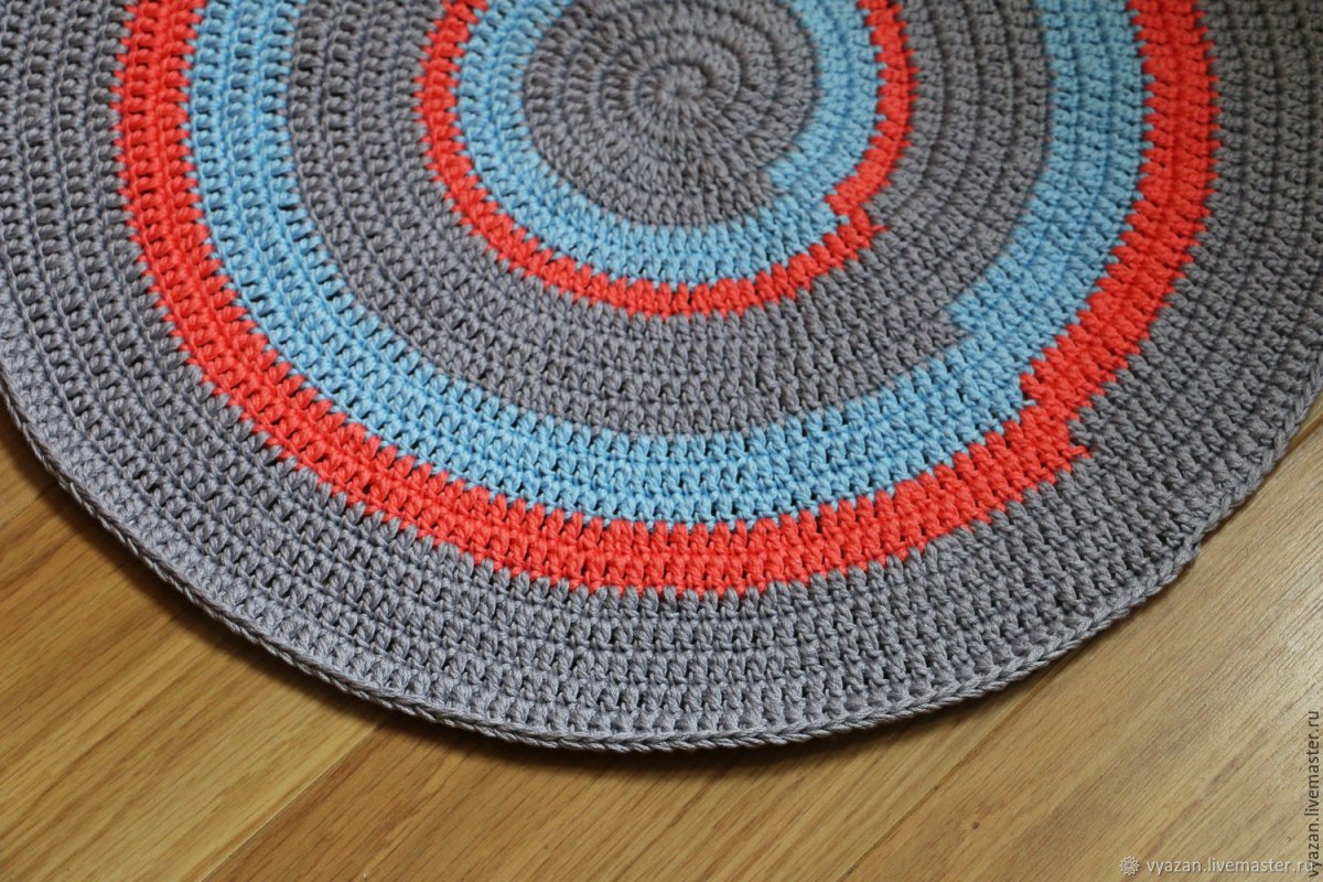 Вязаные коврики