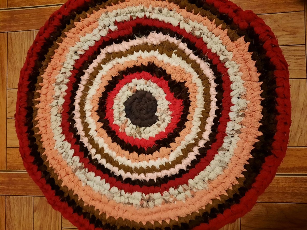 Вязанные коврики в ванную комнату