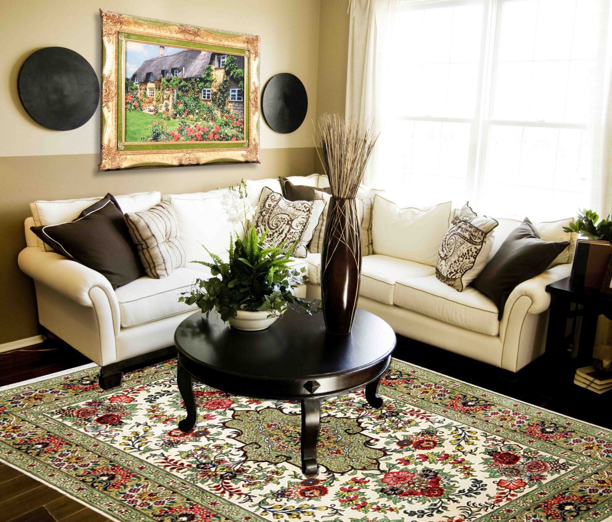 Зеленый ковер в интерьере