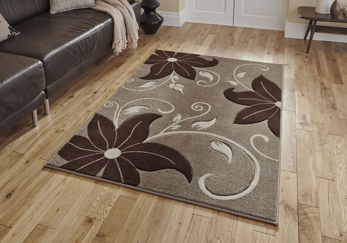 Ковер коричневый современный
