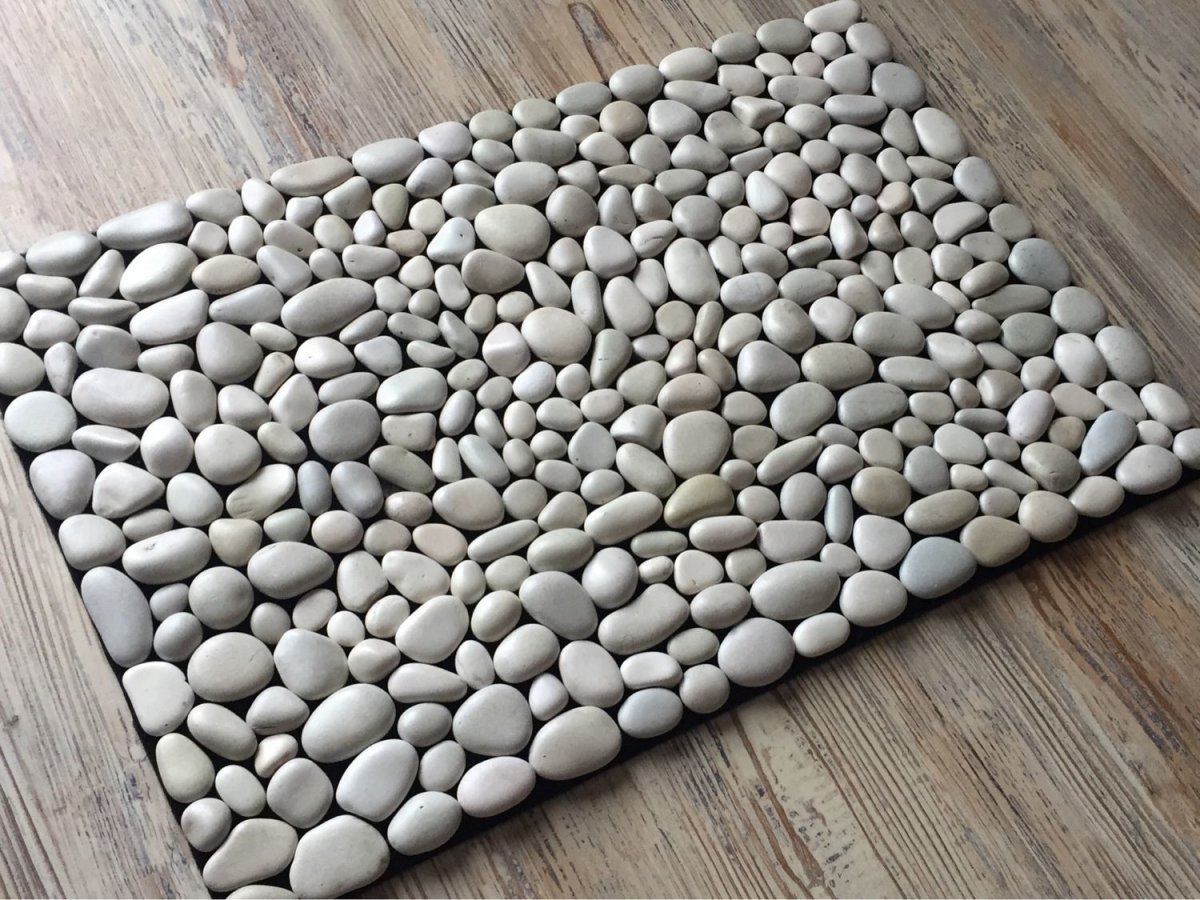 Коврик из морской гальки
