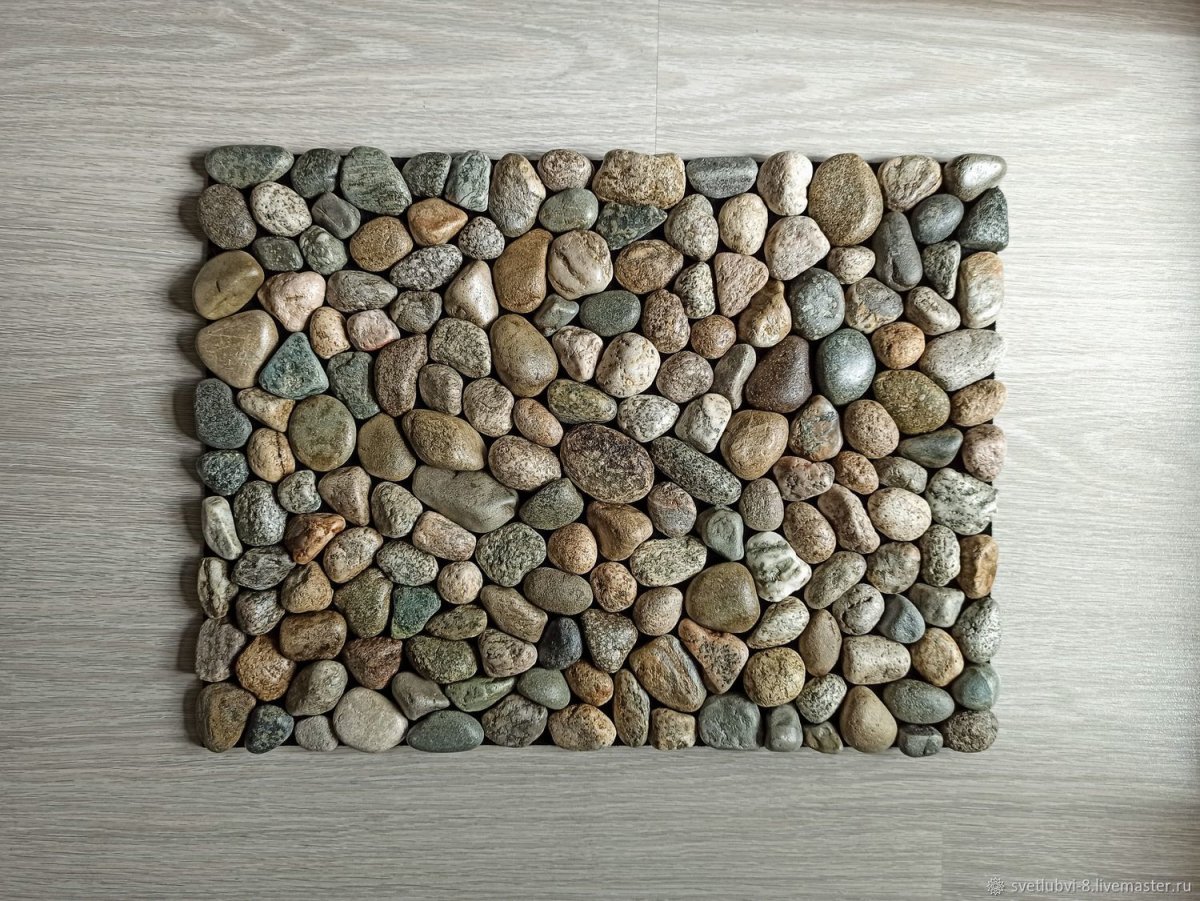 Коврик из камней для массажа