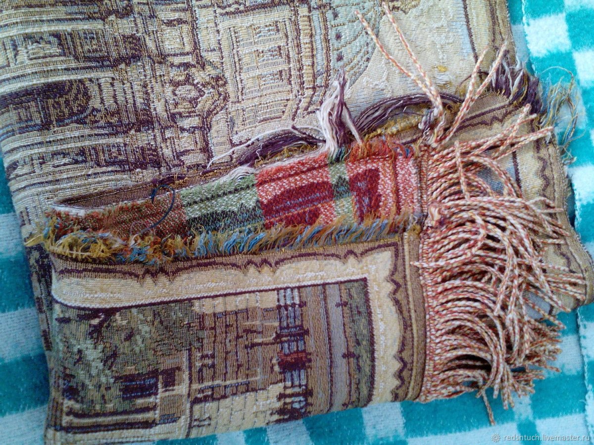 Коврик из гобелена