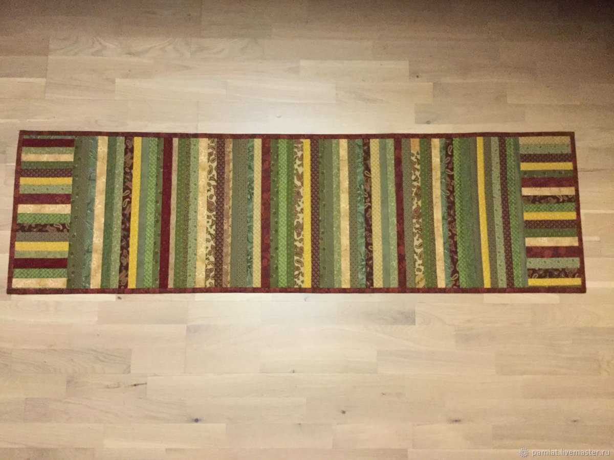 Полосатый коврик
