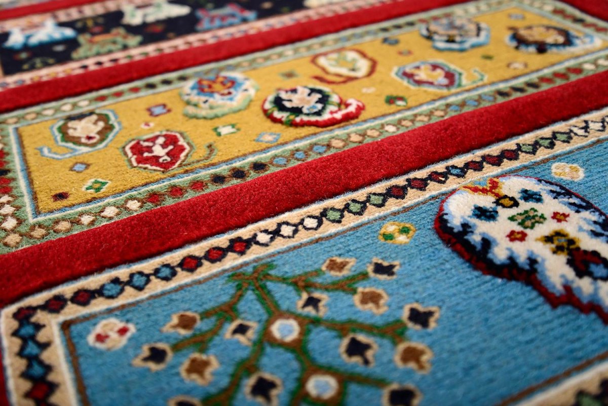 ФРАГМЕНТЫ ковра в рамах