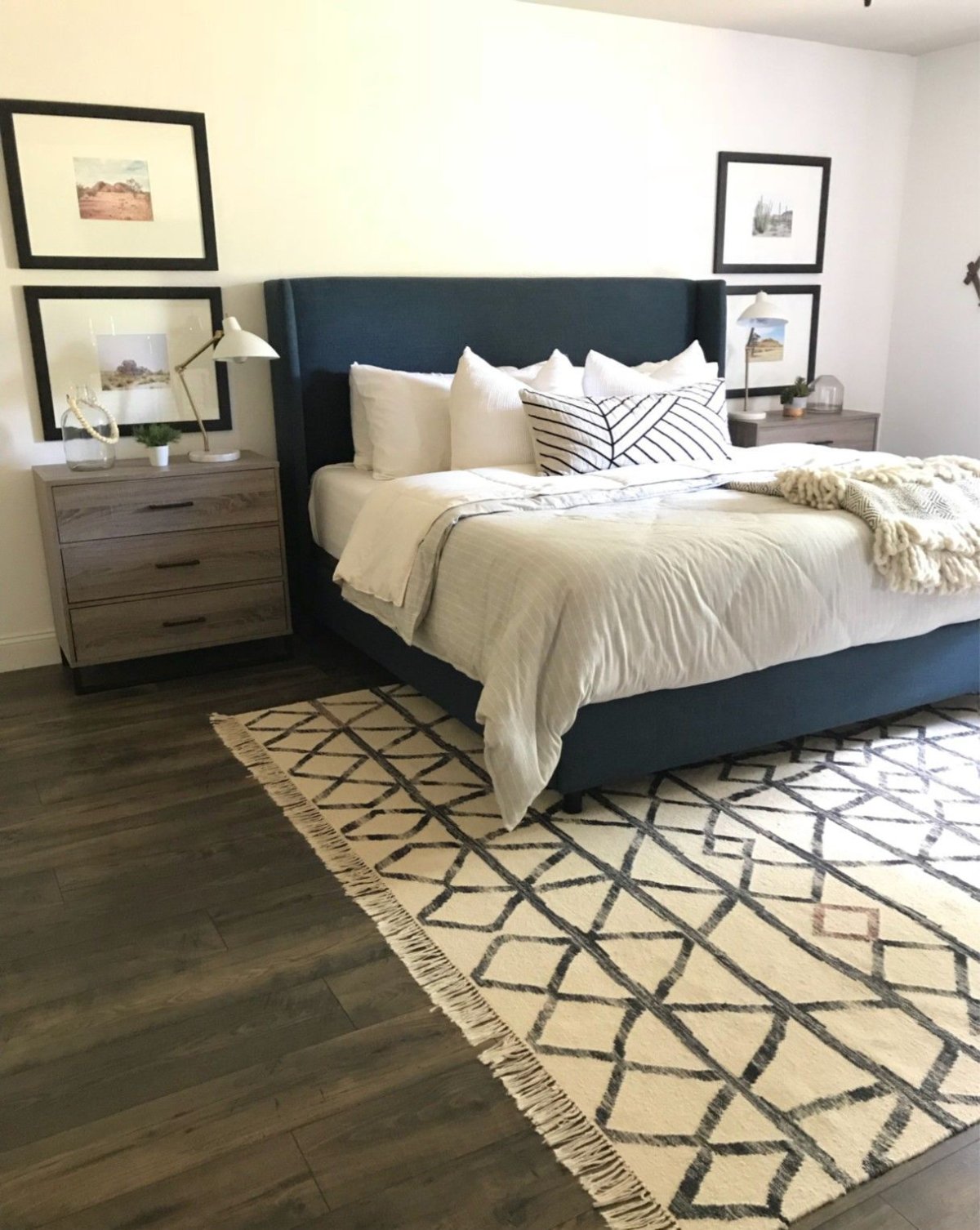 Палас в спальню под кровать