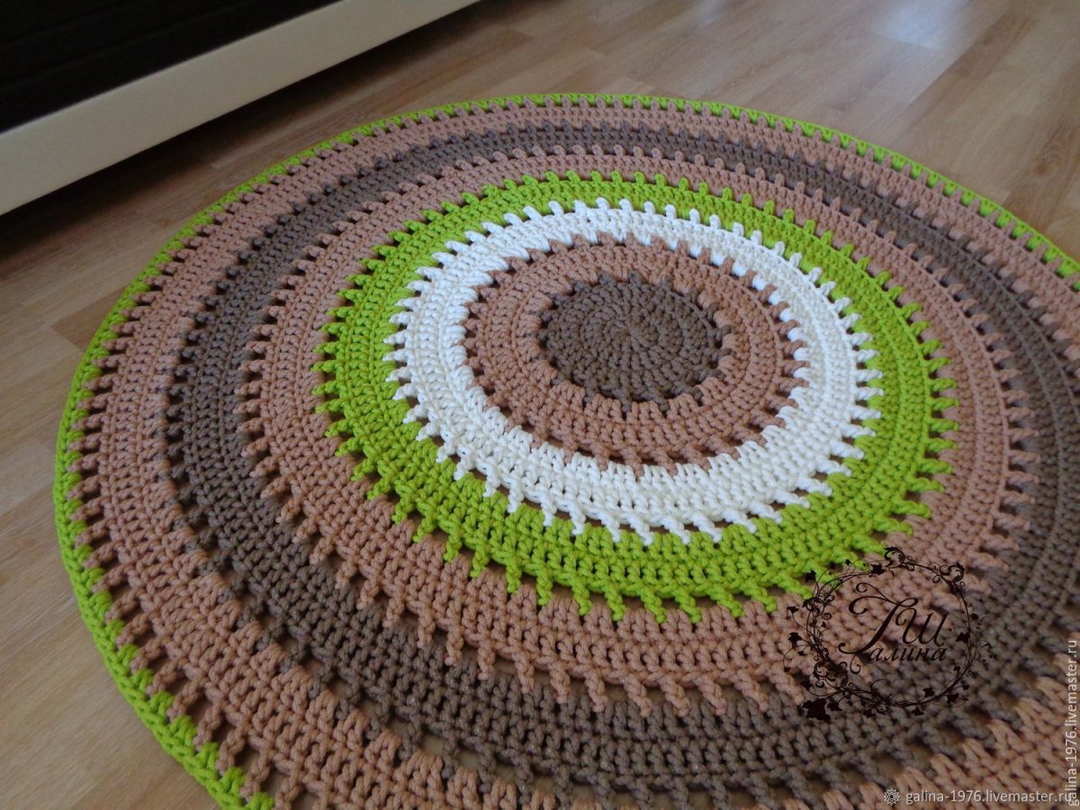 Круглые плетеные коврики