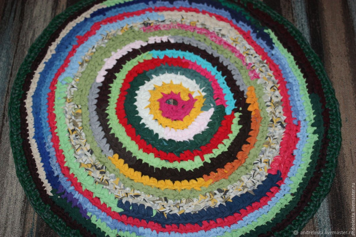 Домотканый коврик крючком