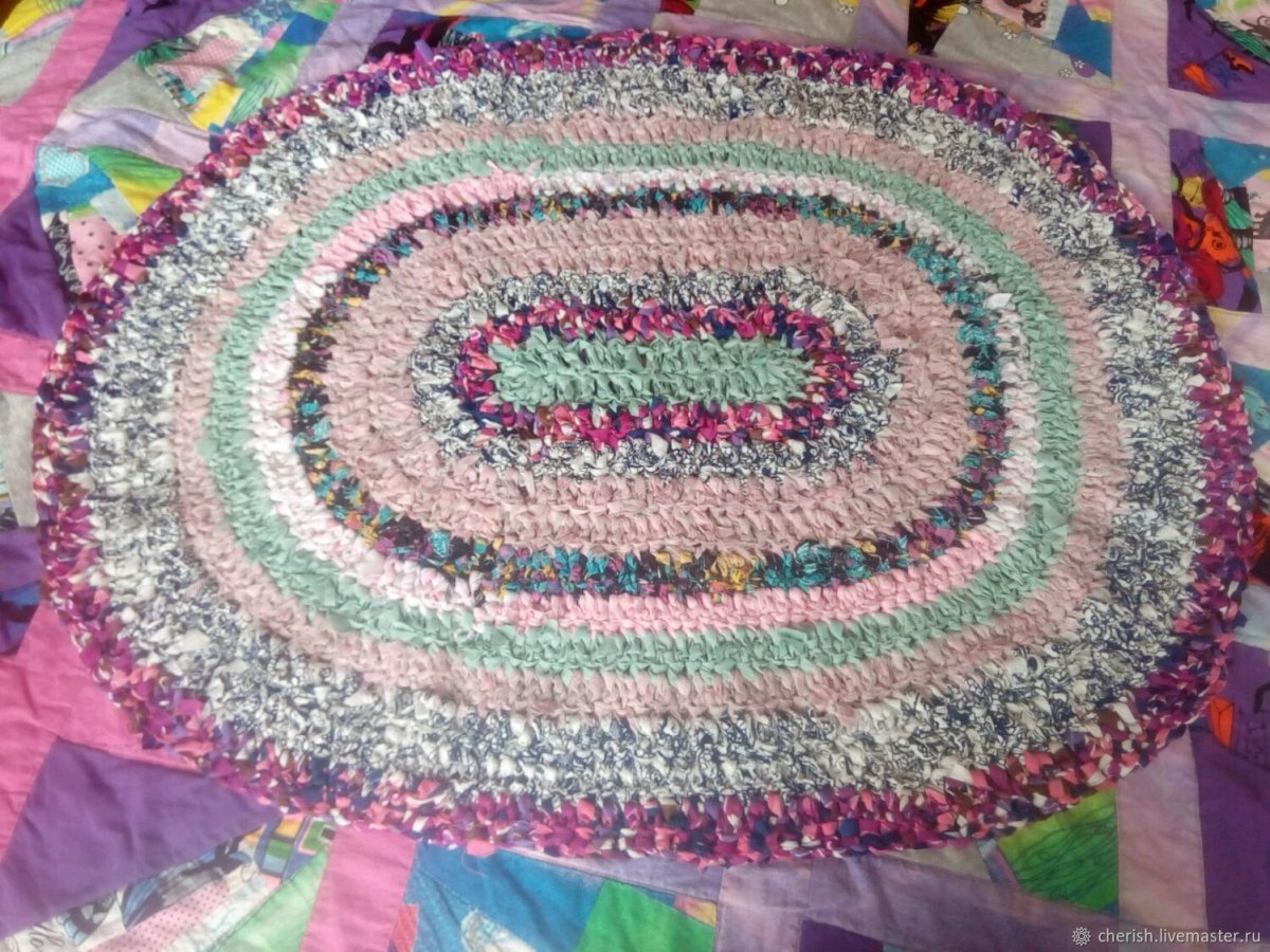 Круглые плетеные коврики